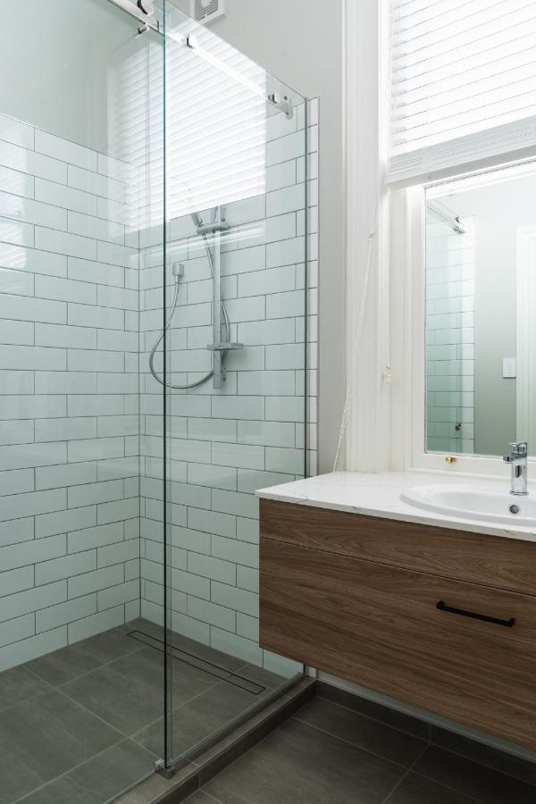 Luxury Apartment On Stuart Dunedin Exteriör bild